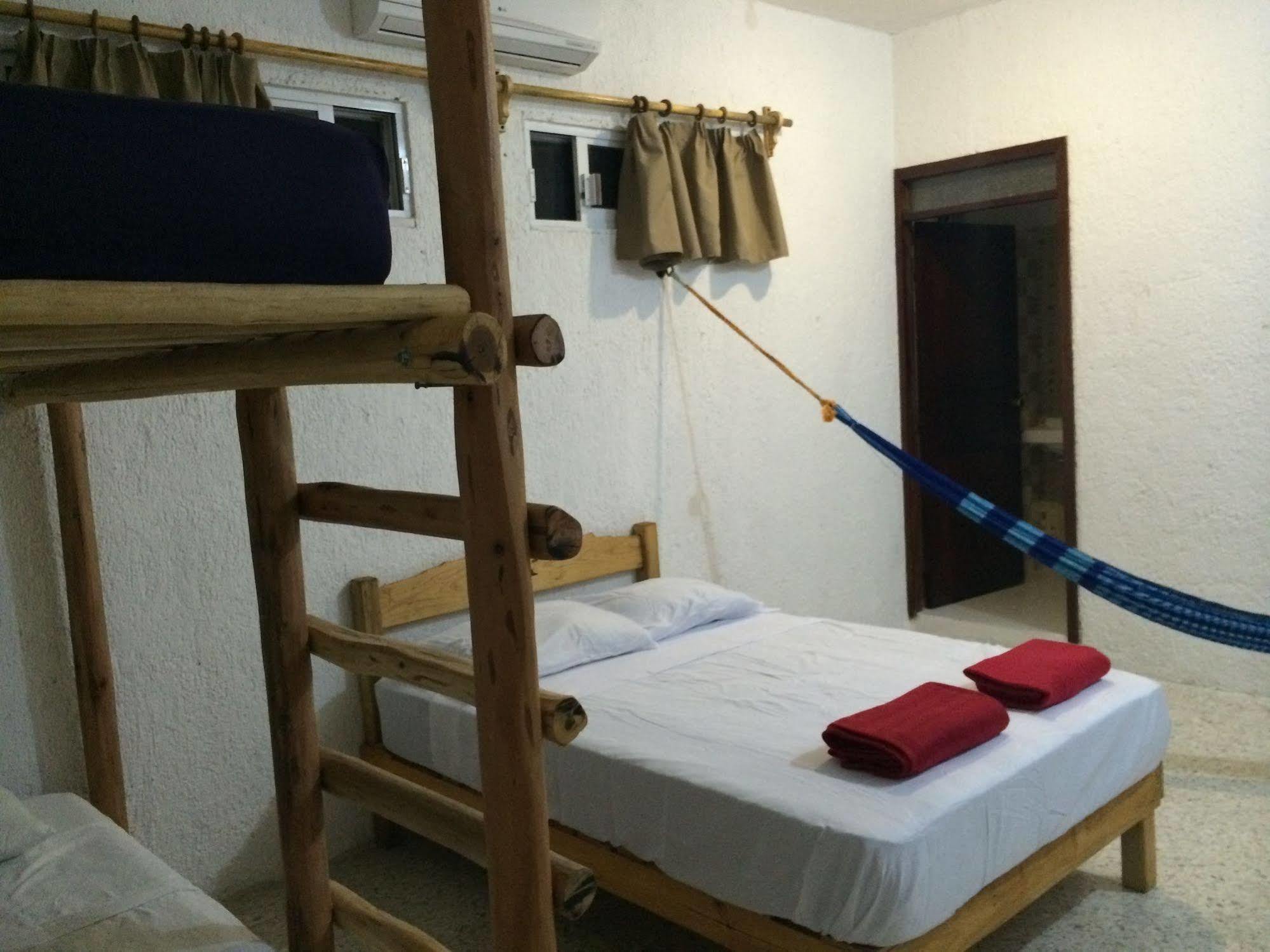 Hostel Mayayoga Tulum Exteriör bild